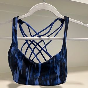 LULULEMON WOMENS FREE TO BE WILD SPORTS BRA